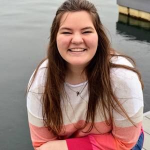 Meet your Posher, Alena